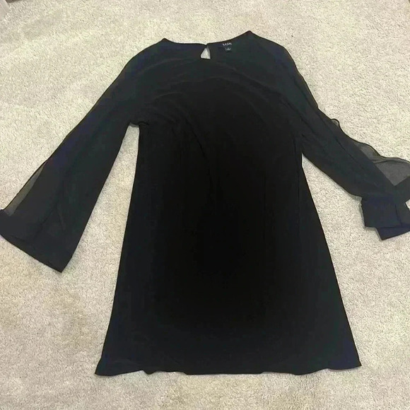 Black dress with sheer Slit sleeves - Picture 1 of 3